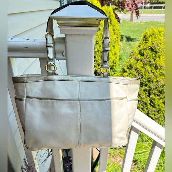 Coach Gallery Lurex Tote bag - Picture 8 of 13